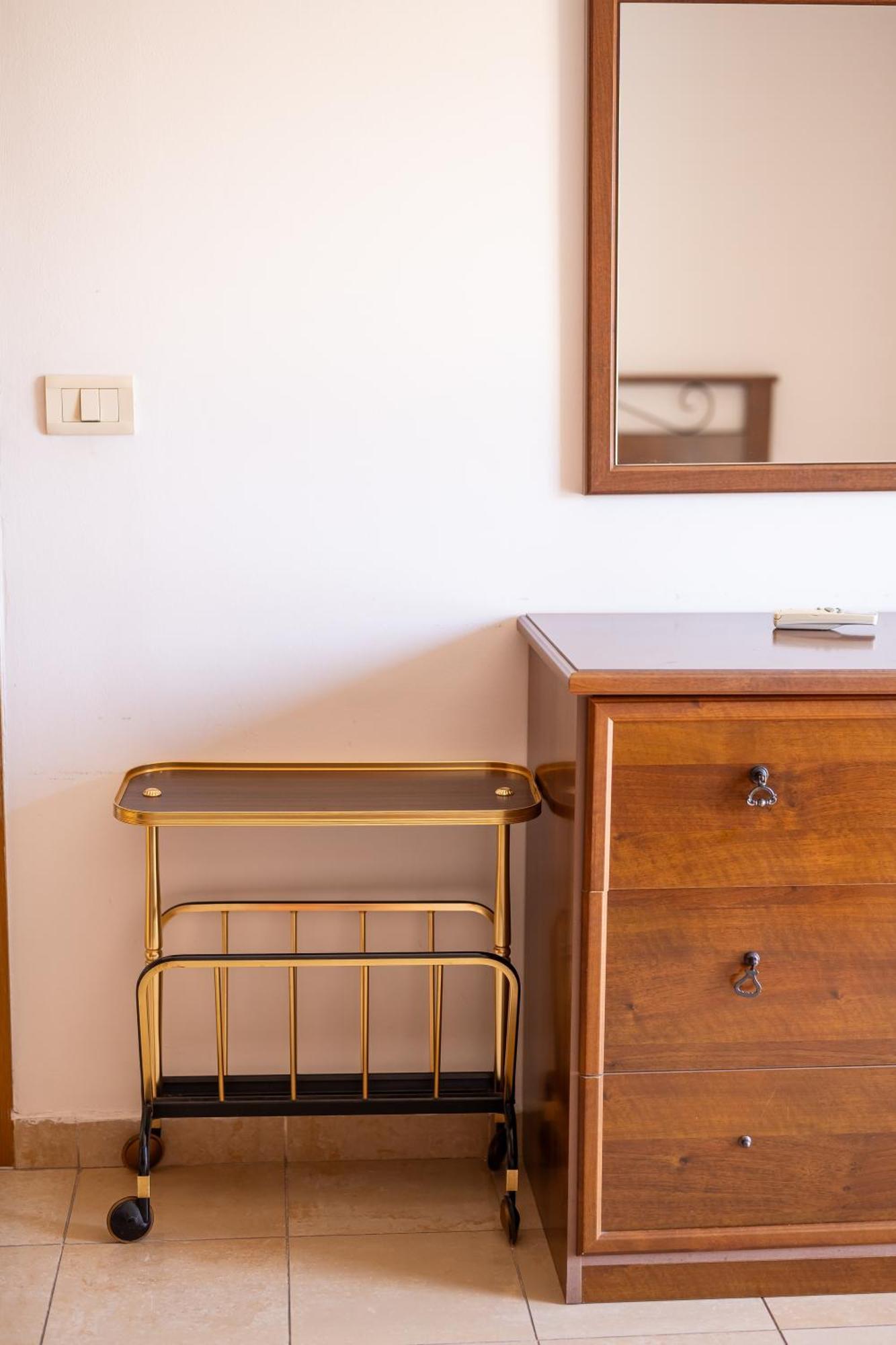 Vintage Blloku Apartment Tirana Buitenkant foto